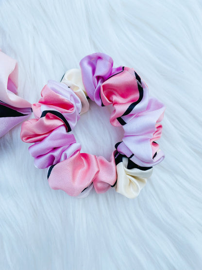 SCOUT MINI| EMI AND CO |mini pink pattern satin scrunchie 