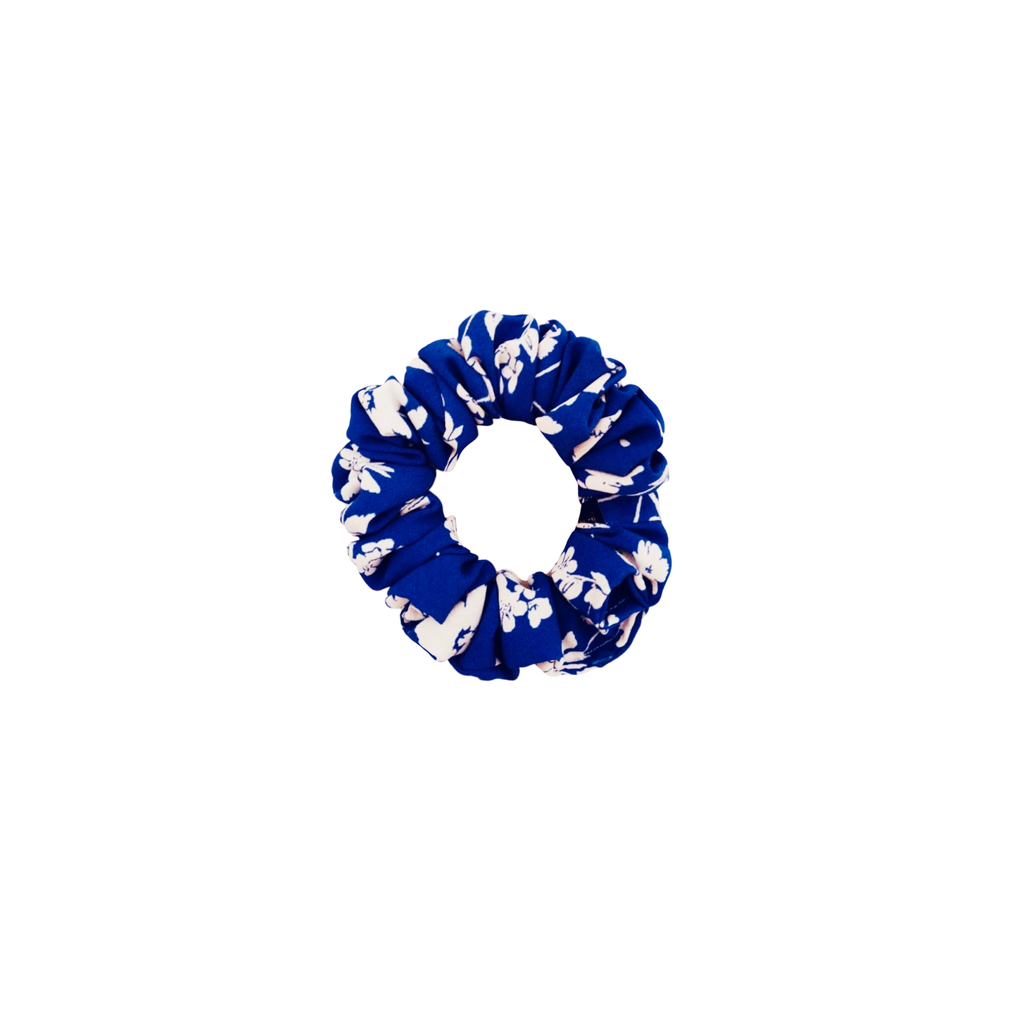 DOROTHY MINI | EMI AND CO | mini blue and white floral scrunchie