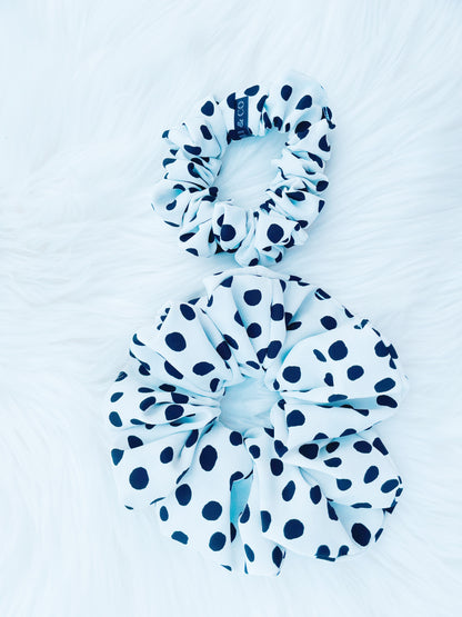 ANGELINA MINI | EMI AND CO | mini black and white polka dot scrunchie 