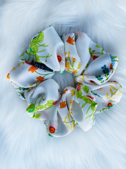 KAYA| EMI AND CO | orange, white and green floral scrunchie 