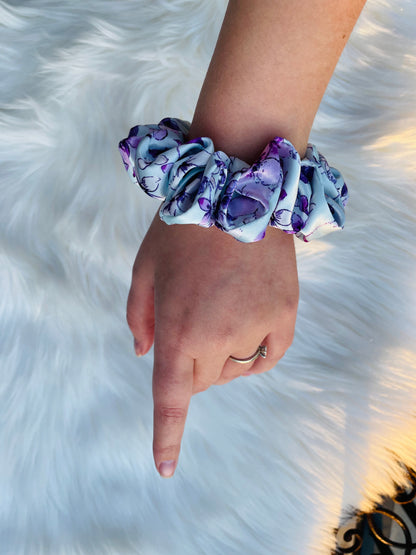 YOLANDA MINI| EMI AND CO | mini floral purple satin scrunchie on wrist 