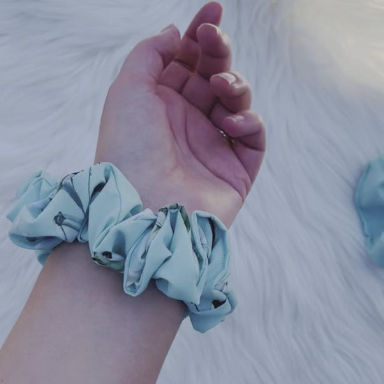 JOAN MINI| EMI AND CO | mini green floral scrunchie on wrist 