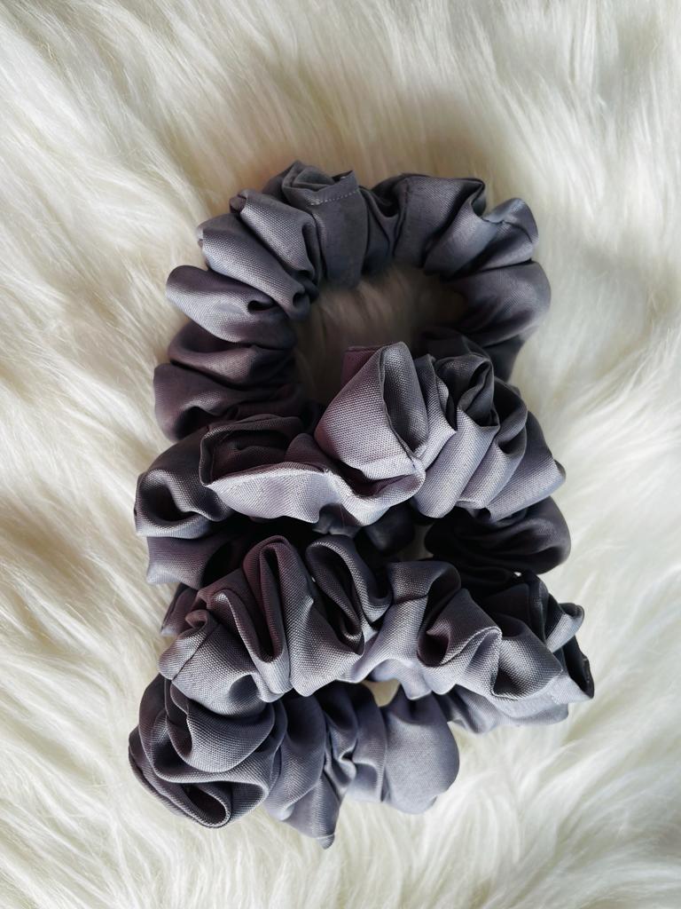 LUCKY | EMI & CO | SCHOOL COLLECTION | MINI GREY SCRUNCHIES