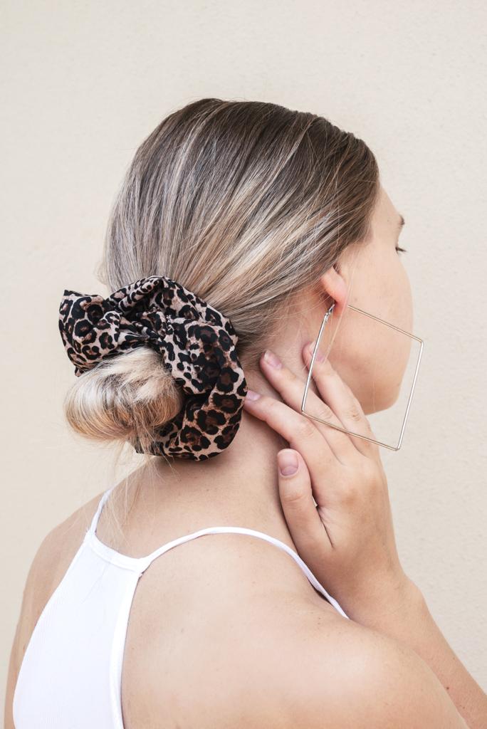 BRIANNA | EMI & CO | woman with messy bun in leopard print scrunchie