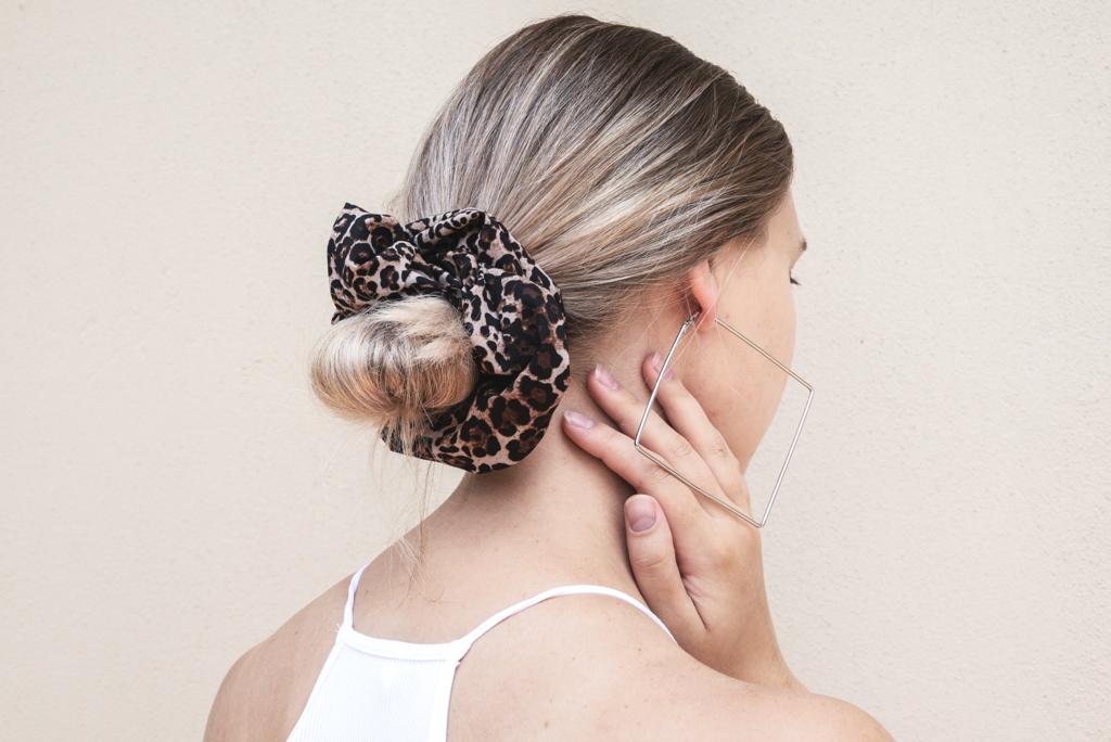 BRIANNA | EMI & CO | oversized leopard print scrunchie