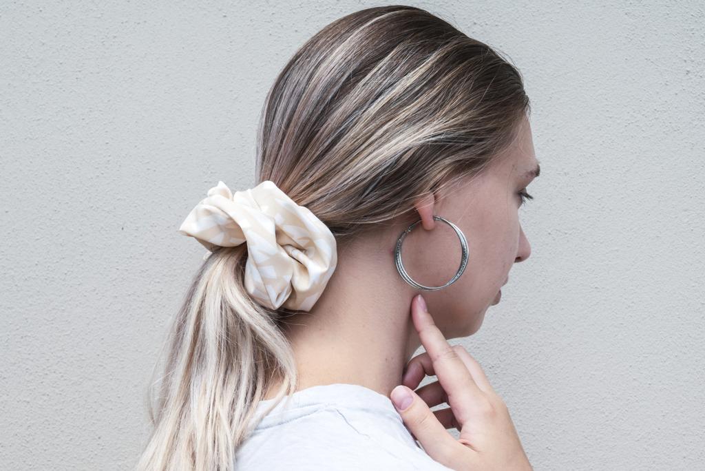 GIANNA | EMI & CO | patterned oversized cream scrunchie in hair