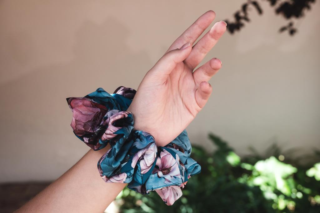 GRACE | EMI & CO | oversized floral blue scrunchie on wrist