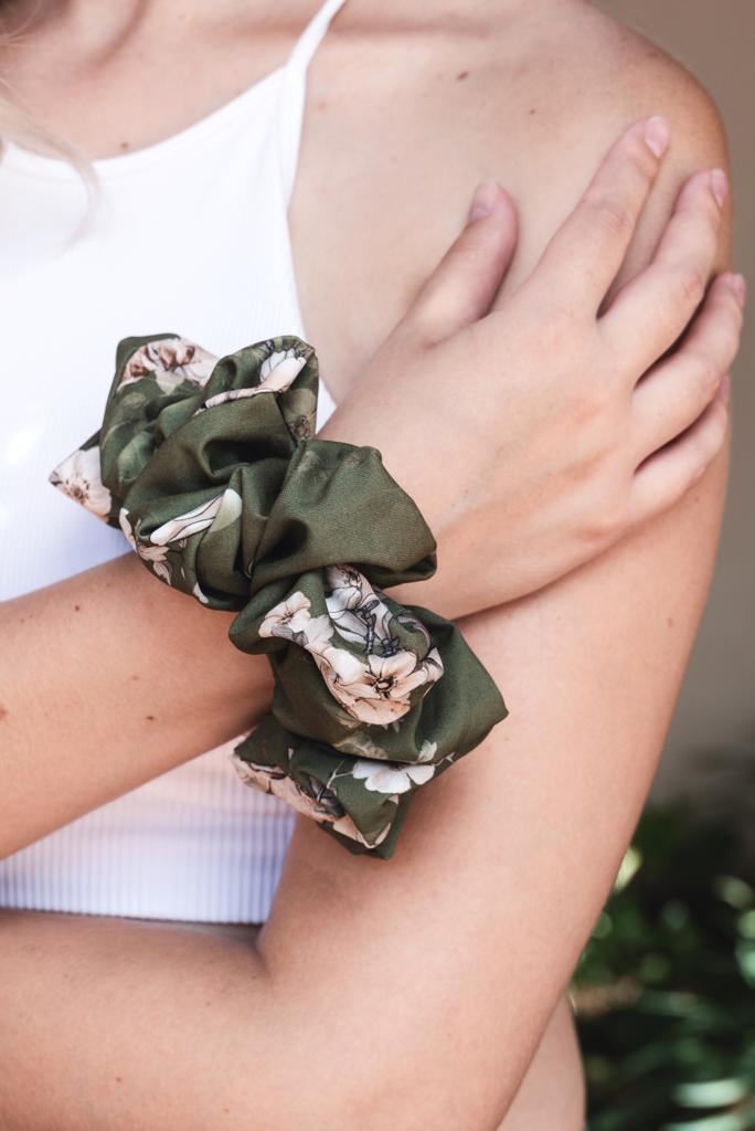 JANE | EMI & CO | floral green oversized scrunchie on wrist