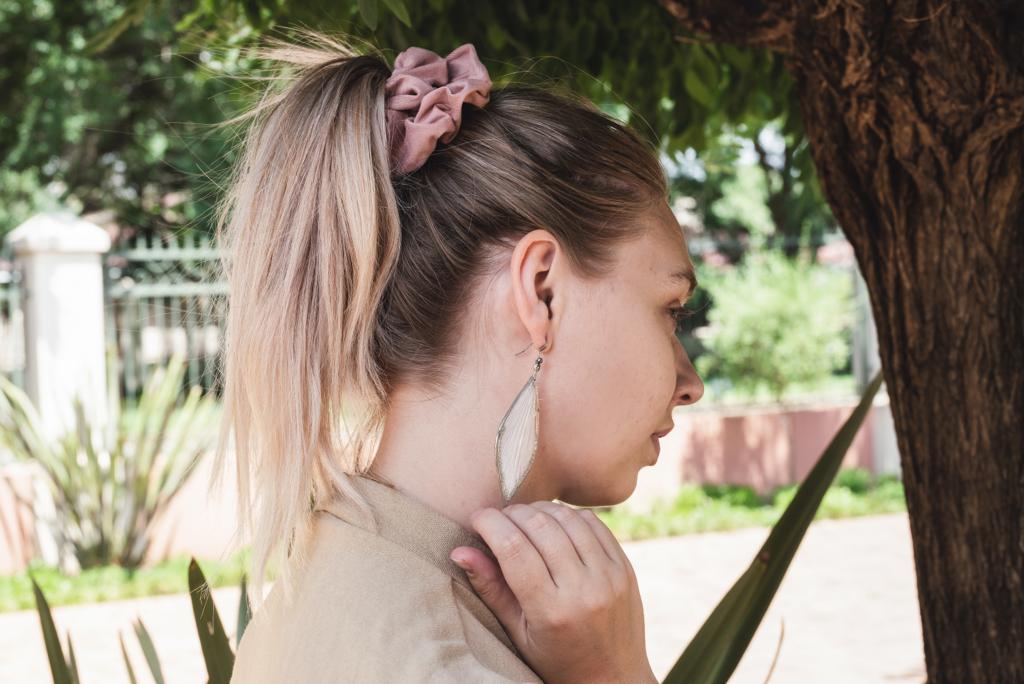 JULIA | EMI & CO | pink oversized scrunchie in hair