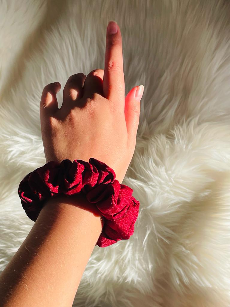 PERSISTENT | EMI & CO | mini maroon scrunchie on wrist