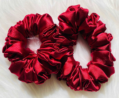 EMI & CO | ARIEL MINI |  Mini satin red scrunchies aesthetic 