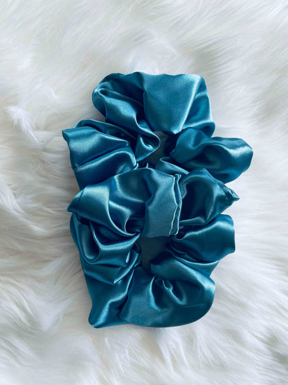 MARLENE | EMI & CO | blue satin oversize scrunchies 