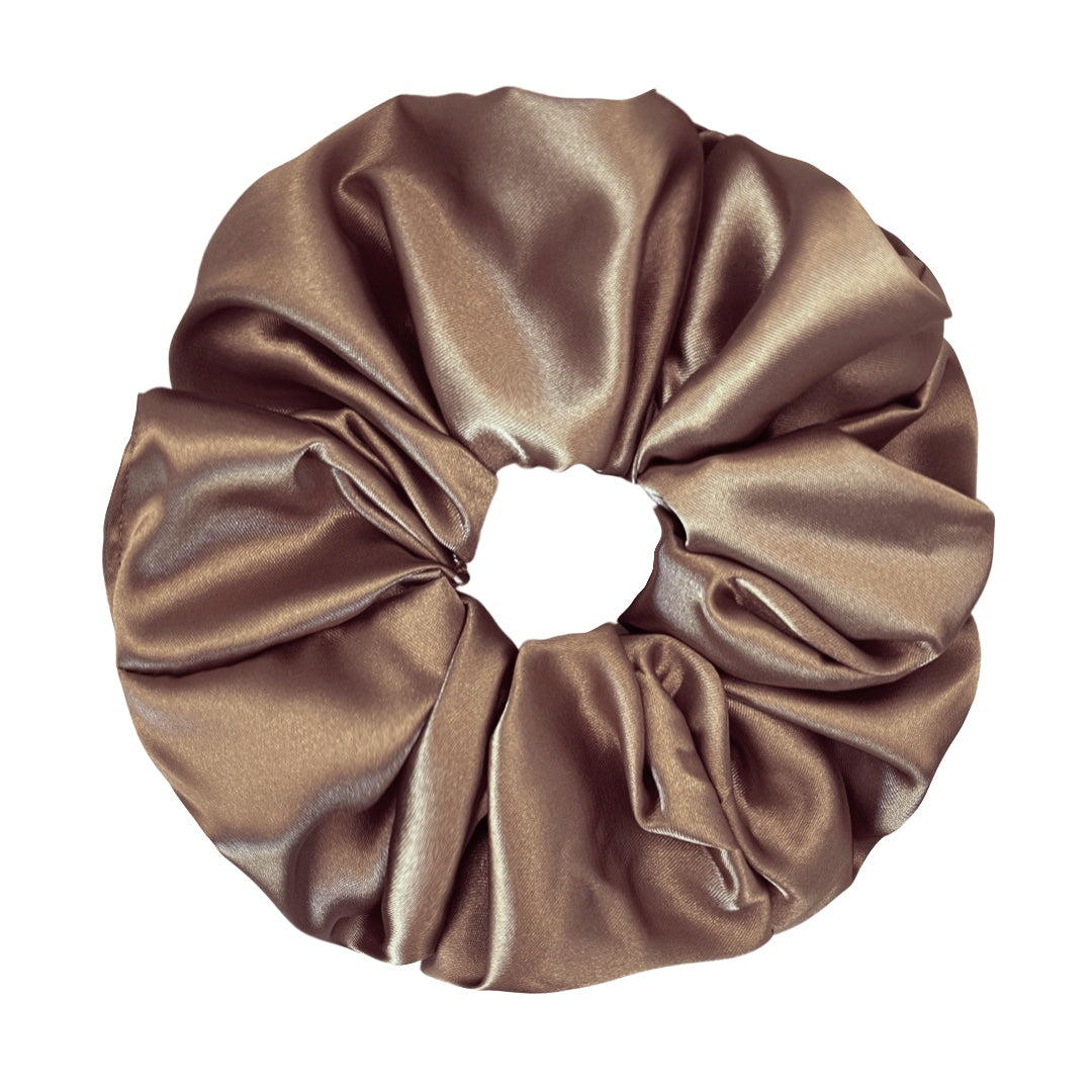 BELLA | EMI & CO | beige satin scrunchie