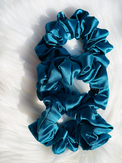 MARLENE MINI| EMI AND CO | mini blue satin scrunchies 