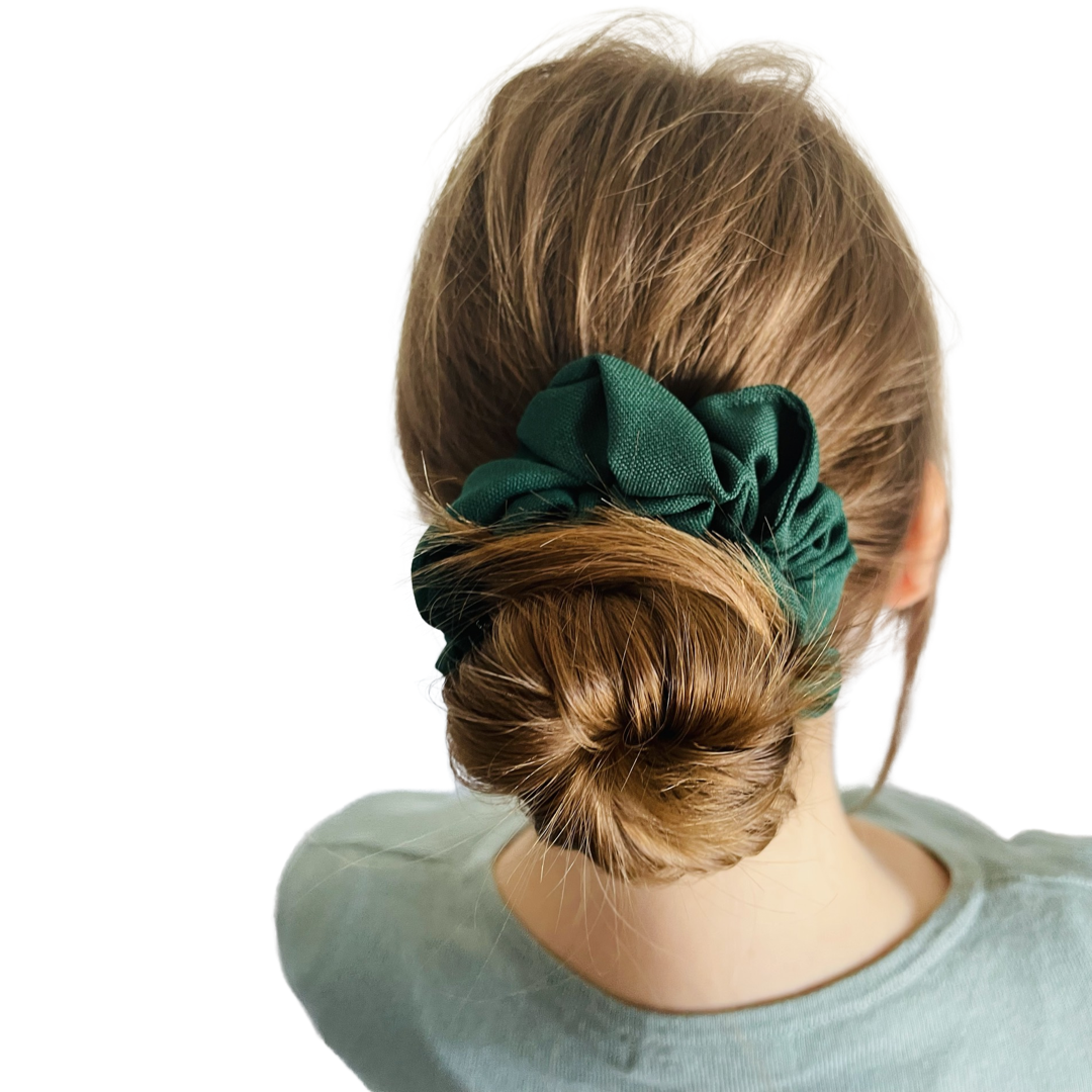 FAITHFULNESS| EMI AND CO | mini green scrunchie in hair 