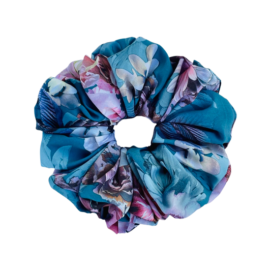 GRACE | EMI & CO | oversized floral blue scrunchie 