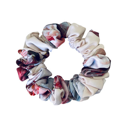 VERA MINI | EMI & CO | mini pink satin floral scrunchie